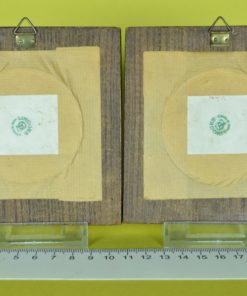 Schilderij miniatuur portret vrouw, Limoges porselein in houten lijst