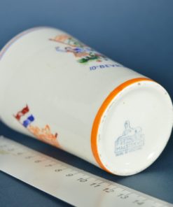 Beker -1945 5 mei1955 10e bevrijdingsdag - P. Regout - keramiek