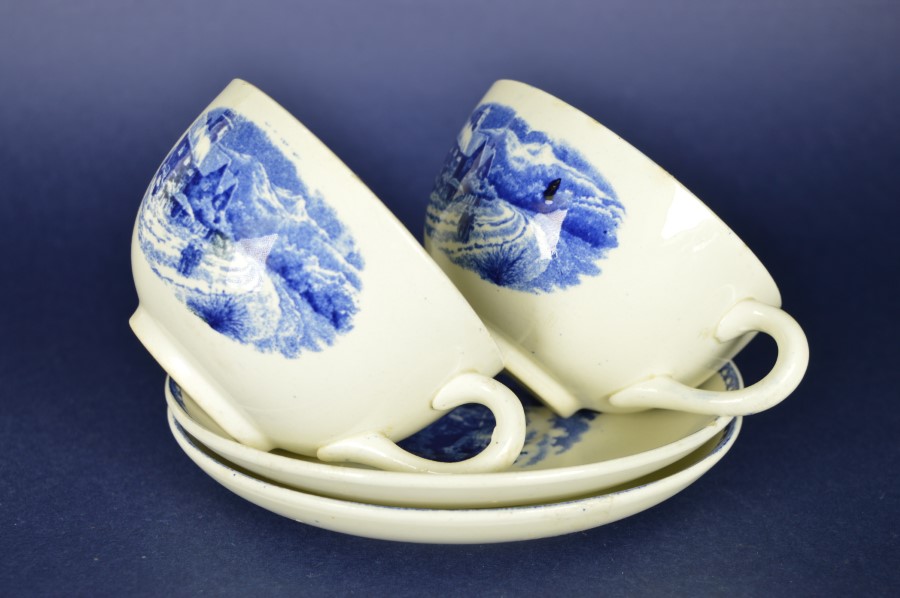 Kop en schotels decor Landschap - Société Céramique Maestricht - keramiek - set van 2