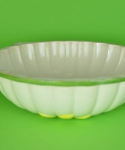 Puddingvorm met gele margrieten - wit aardewerk