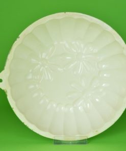 Puddingvorm met gele margrieten - wit aardewerk