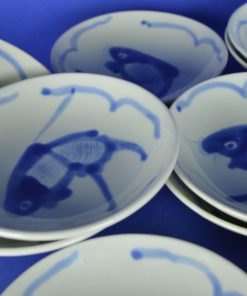 Schoteltje met koi karper blauw en wit - keramiek