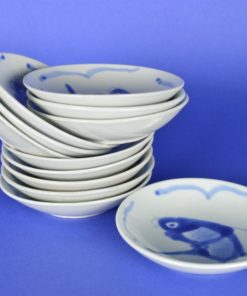 Schoteltje met koi karper blauw en wit - keramiek