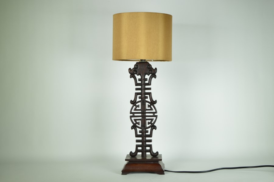 Tafellamp met Chinese symbolen - Hout