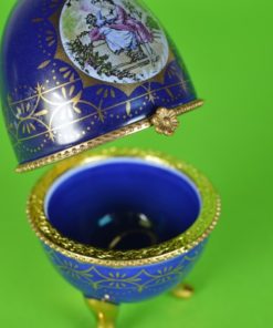 Blauw ei op drie gouden voetjes - porselein Potschappel Dresden