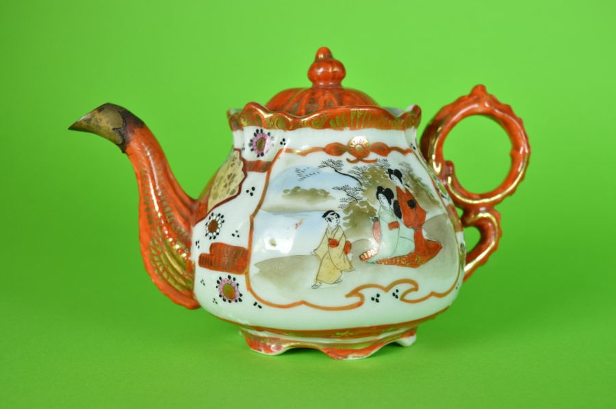 Theepot Japans Kutani -porselein