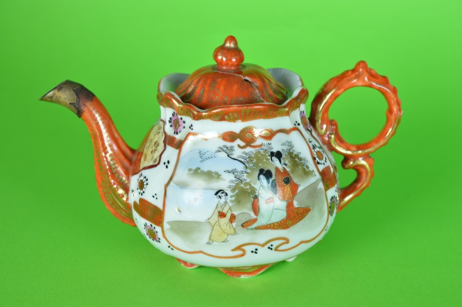 Theepot Japans Kutani -porselein