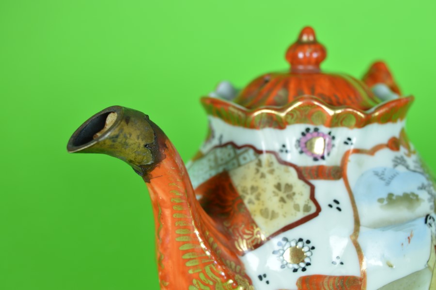 Theepot Japans Kutani -porselein