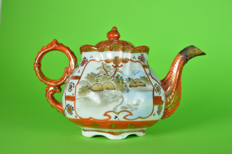 Theepot Japans Kutani -porselein