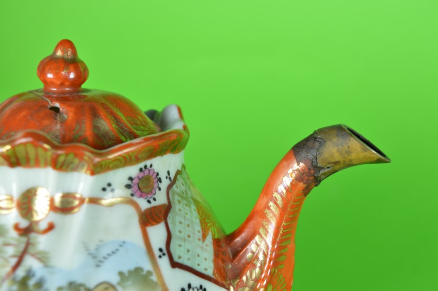 Theepot Japans Kutani -porselein