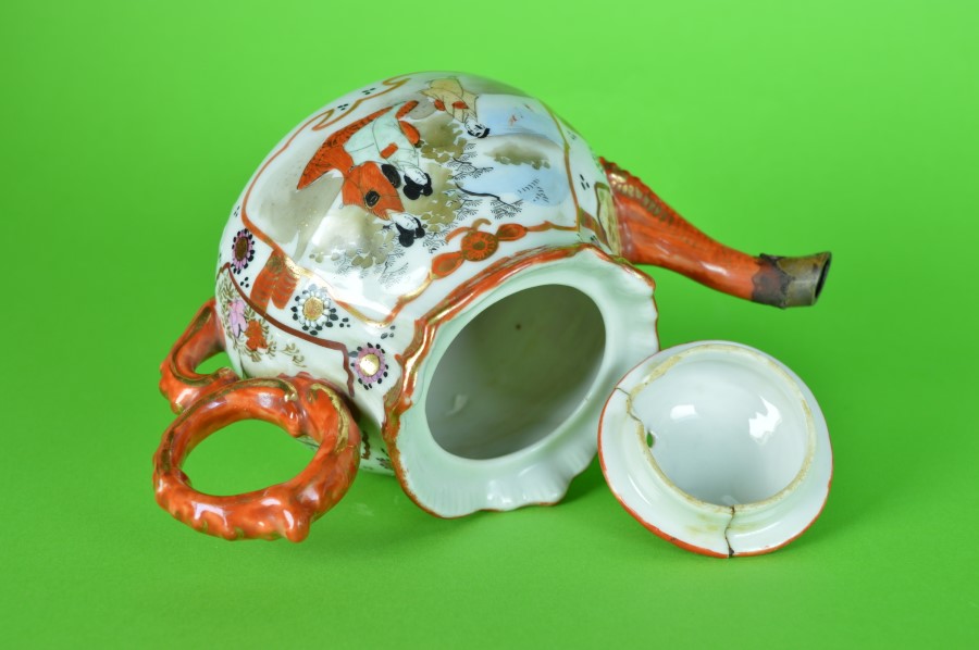 Theepot Japans Kutani -porselein