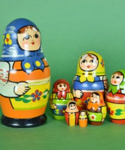 Matroesjka met 7 poppen multikleur