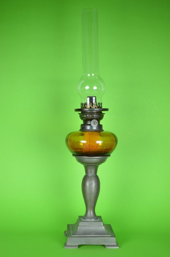 Olielamp tin en amberkleurig glas - Louis Borgsteijn