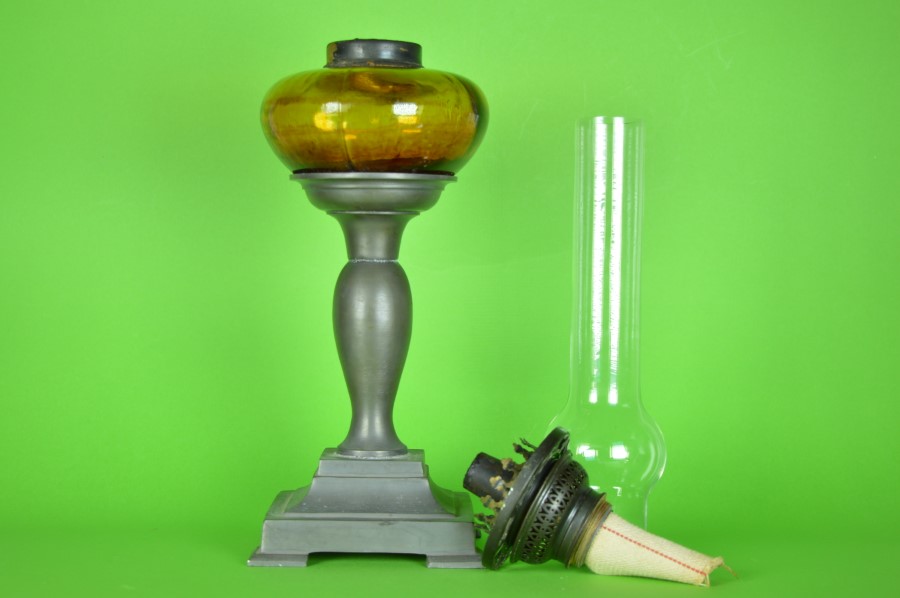 Olielamp tin en amberkleurig glas - Louis Borgsteijn