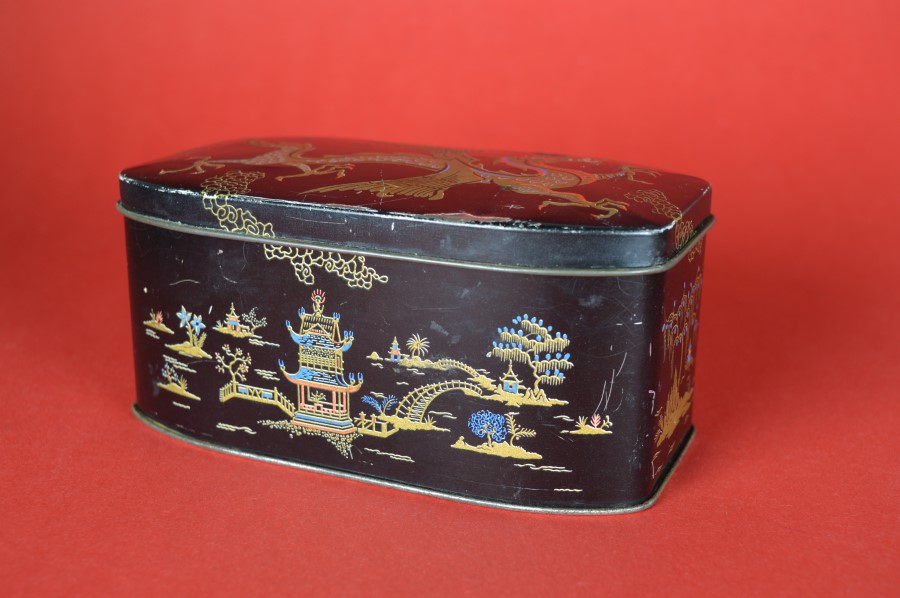 Blik met gouden draak - metaal