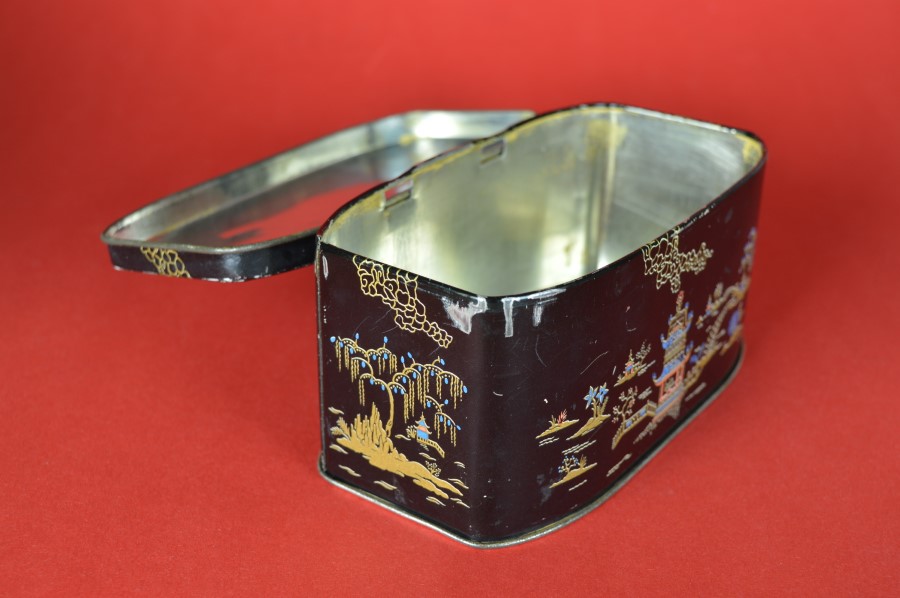 Blik met gouden draak - metaal