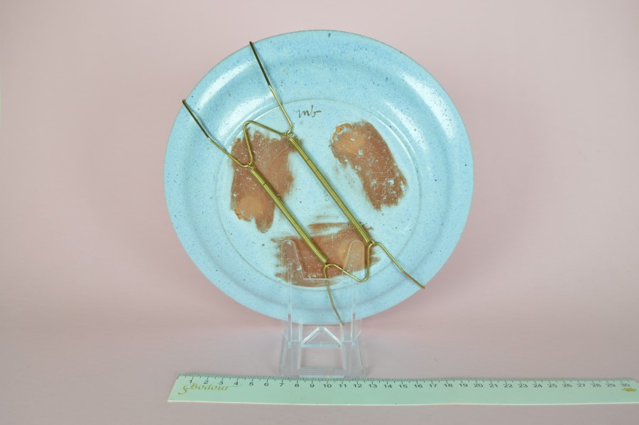 Wandbord parel en oester lichtblauw keramiek