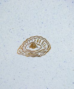 Wandbord parel en oester lichtblauw keramiek