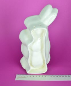 Konijn puddingvorm - wit aardewerk