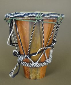 Trommel van hout, huid en touw