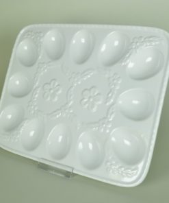 Eierbord met bloemen - wit porselein