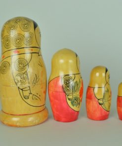 Russische Matroesjka met 4 kleinere poppen - Vintage