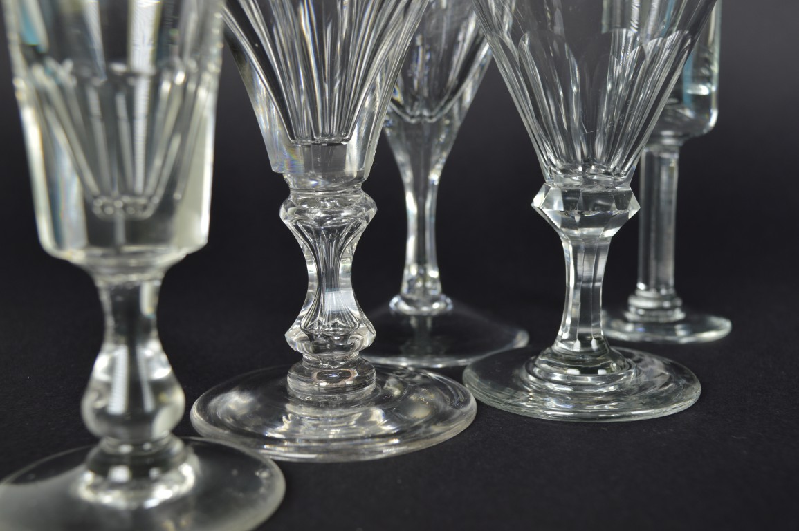 Diverse glazen - glas en kristal - set van 5