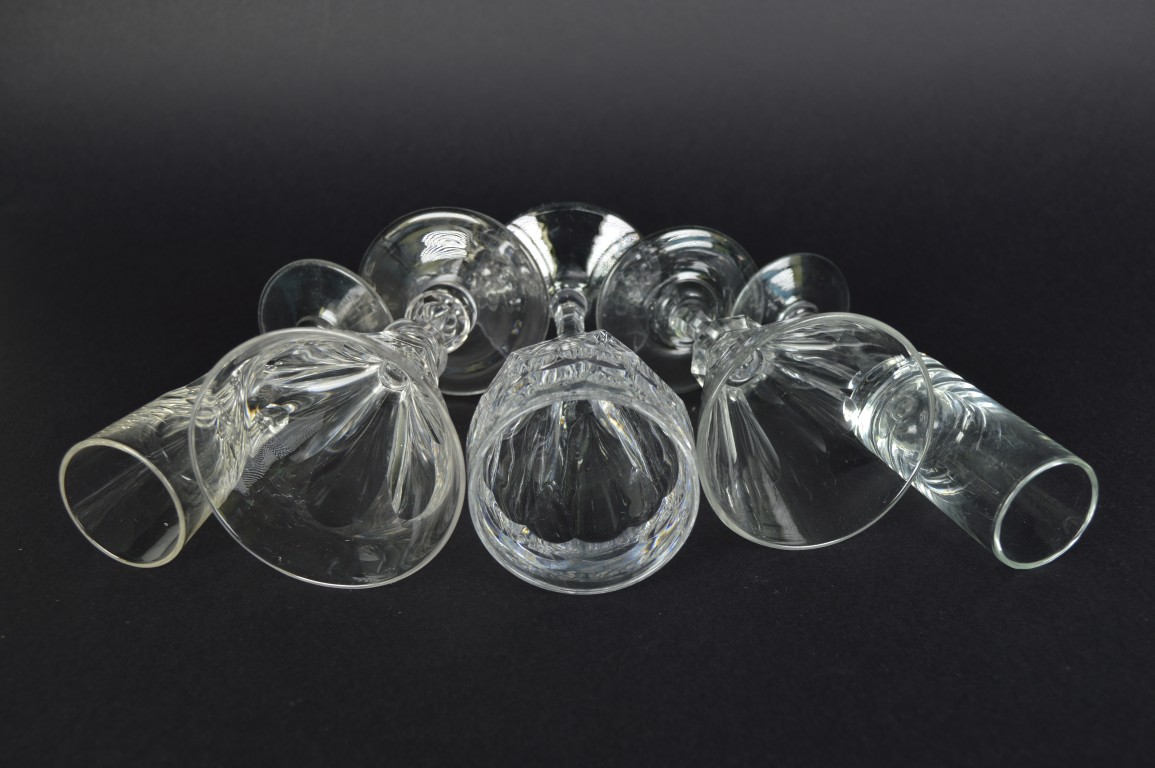 Diverse glazen - glas en kristal - set van 5